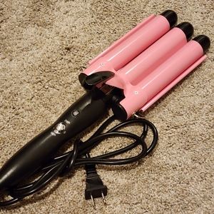 Barrel curling iron - Like new
